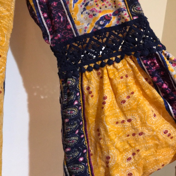 Mustard yellow 3/4 sleeve top - Picture 4 of 5